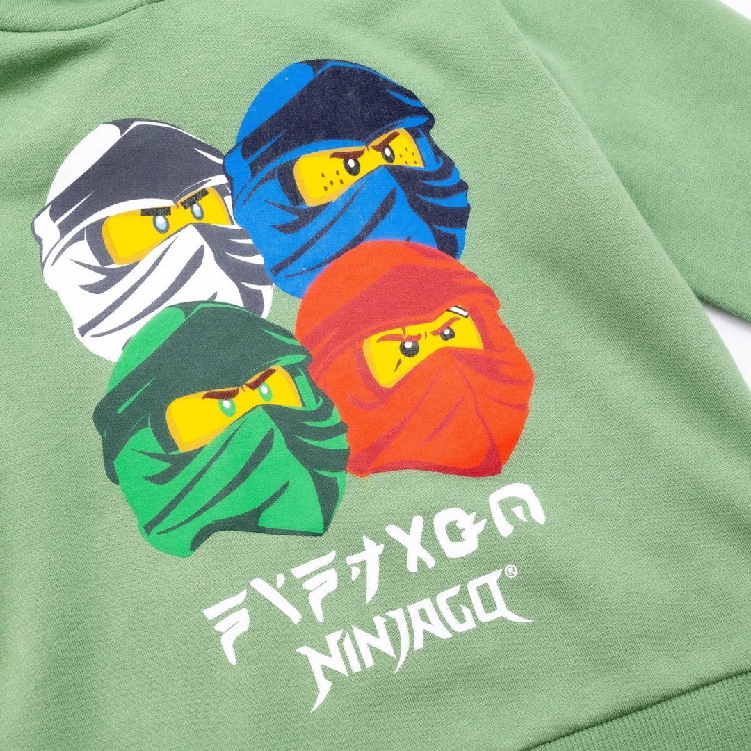 Ninjago Hettegenser Character Montage Shirt