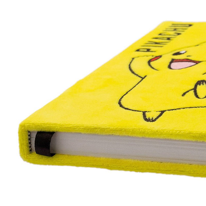 Pokemon Notatbok A5 Plush Pikachu - Supernerds