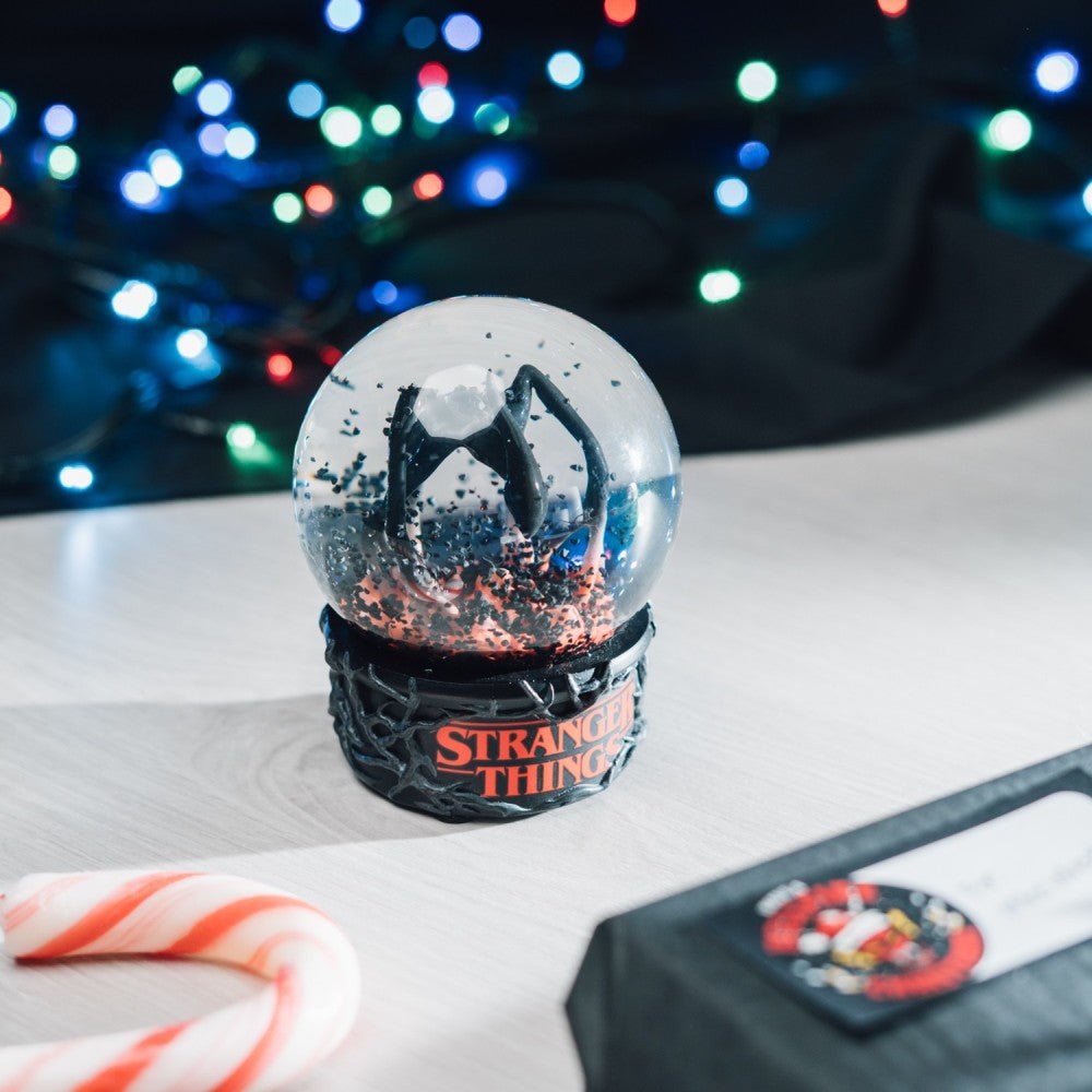 Stranger Things Snøglobe - Supernerds