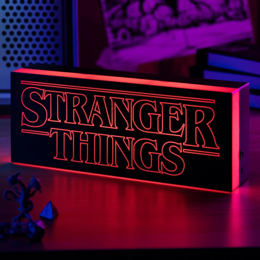 Stranger Things Lampe Logo - Supernerds